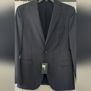 BOSS Classic Black Men's Suit Size 40R